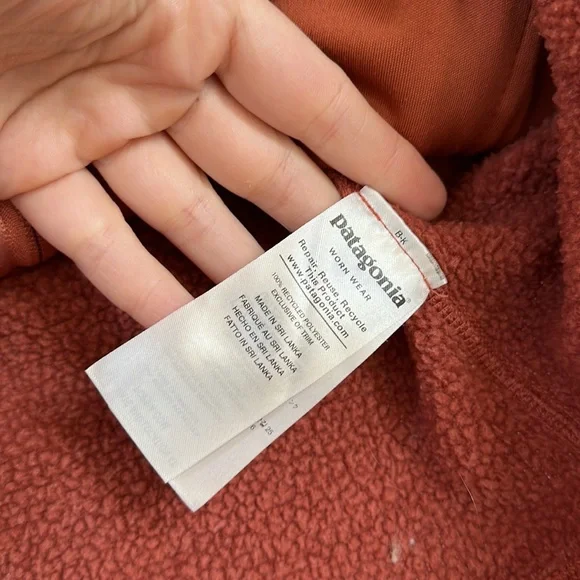 SOLD Patagonia Women's Better Sweater® Fleece Jacket in CEP Celebrity Pink - Picture 11 of 14